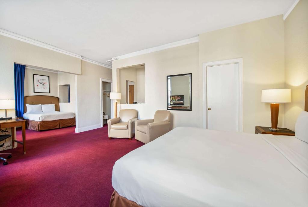 Travelodge by Wyndham Downtown Chicago image 11
